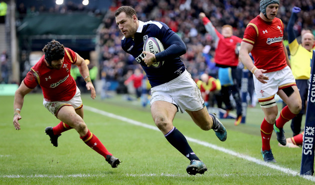 Tim Visser runs in a try 25/2/2017